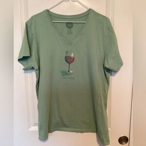Life Is Good Women’s Green  Vneck Tee “Wine Glass 1/2 Full” NWOT Size XL